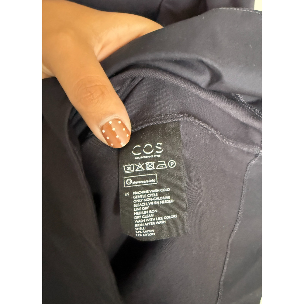 COS Women Minimalist Top Medium Navy Structured Classic Old Money Preppy Capsule - Picture 5 of 6